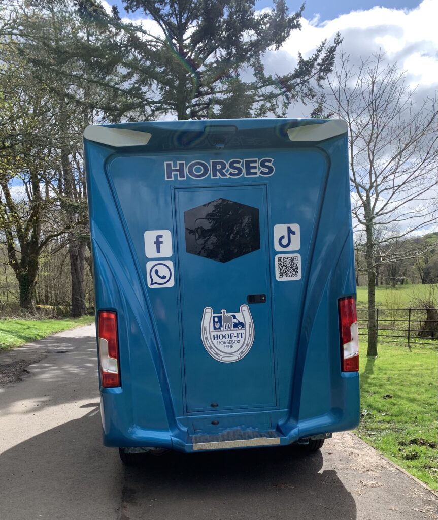 Rear Grooms Door